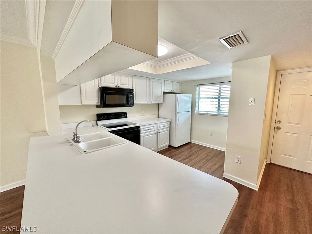 138 Cypress WAY E 5