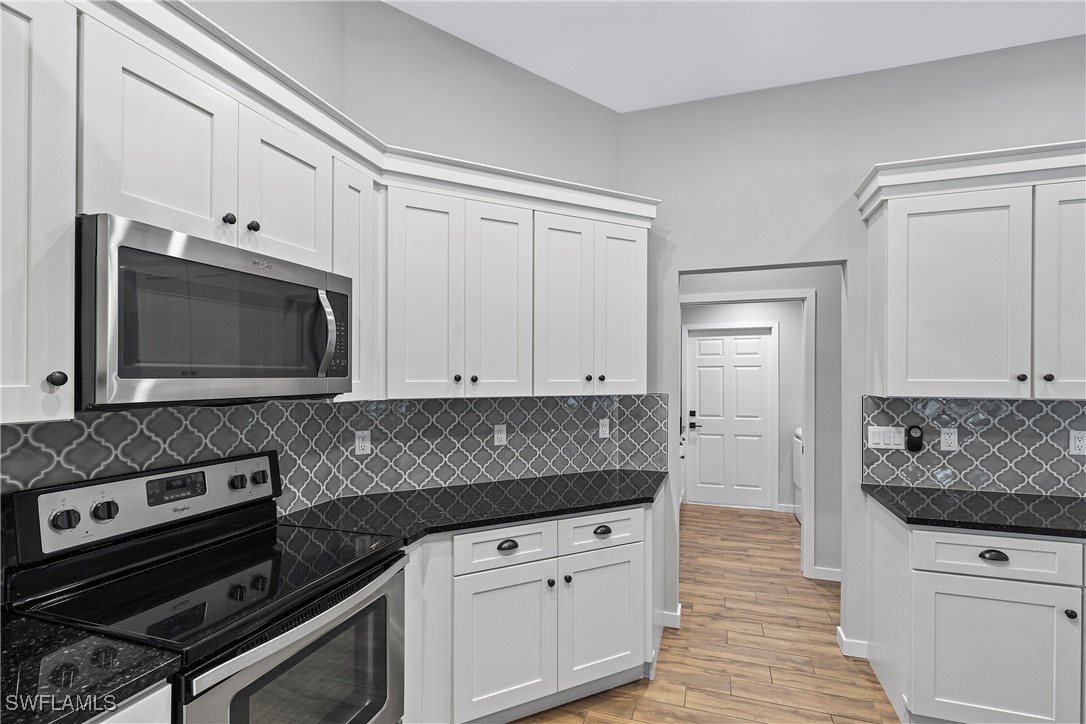 1346 Rosemary LN