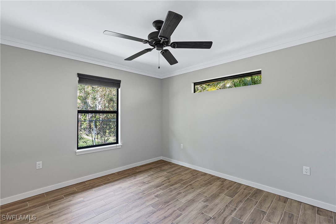1346 Rosemary LN