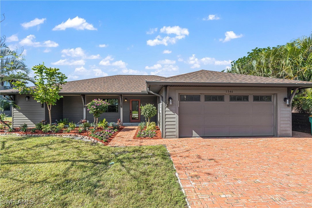 1346 Rosemary LN