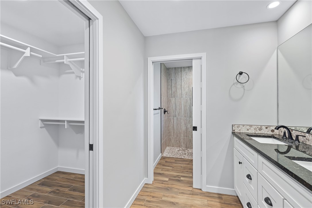 1346 Rosemary LN