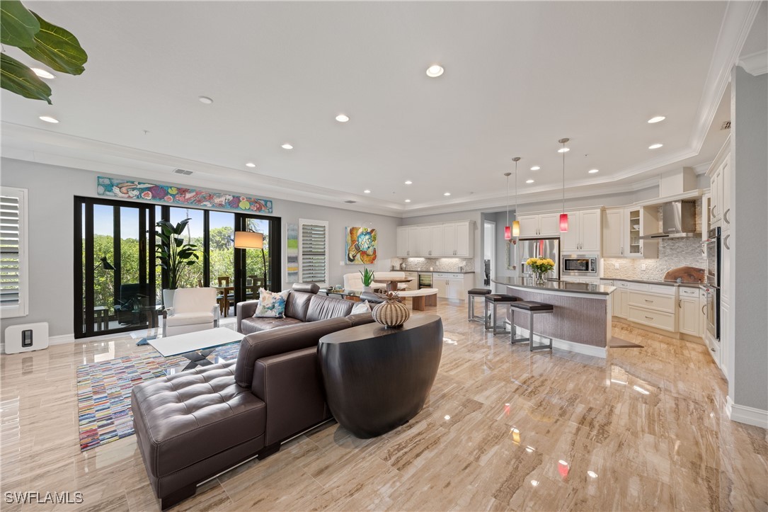 2431 Breakwater WAY 101