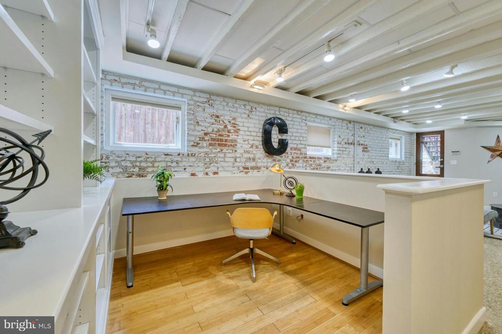 311 E STREET SE