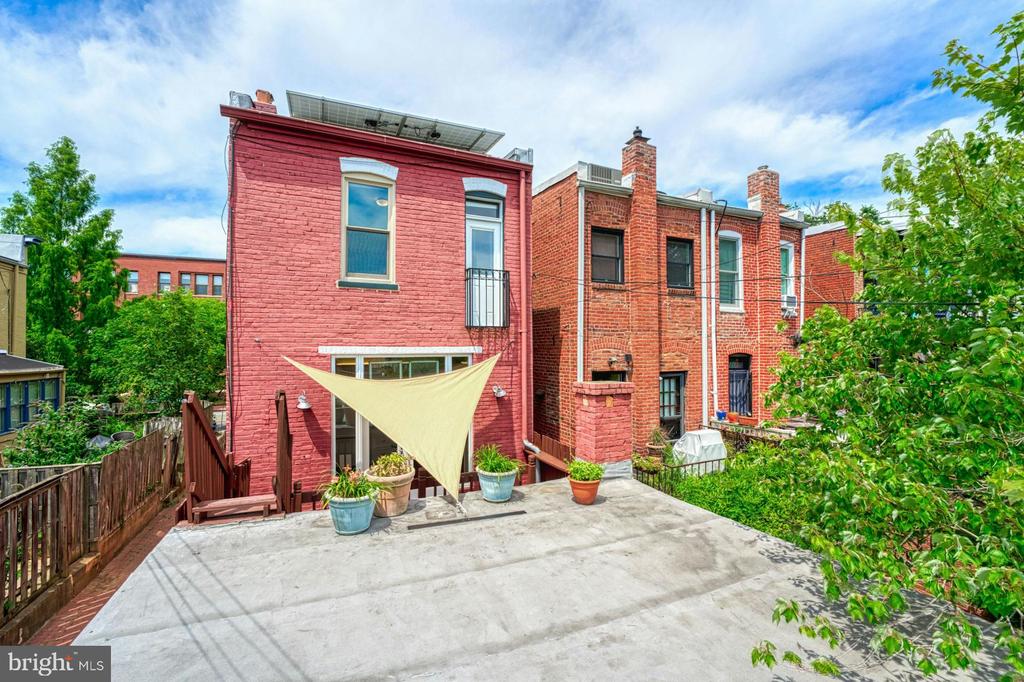 311 E STREET SE