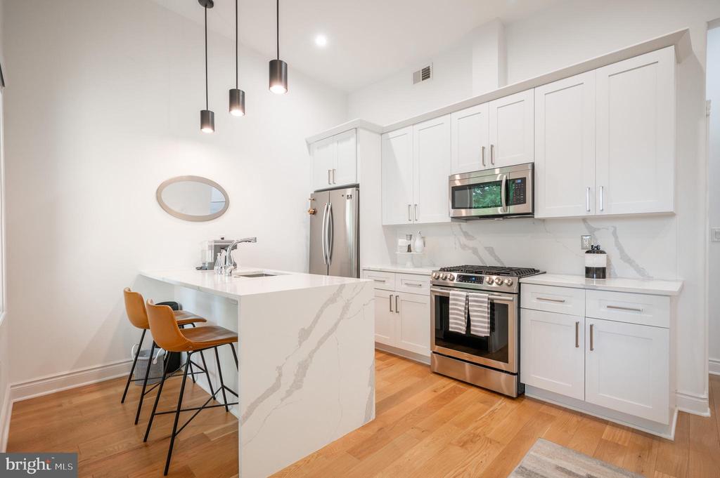 317 3RD STREET SE Unit: 32