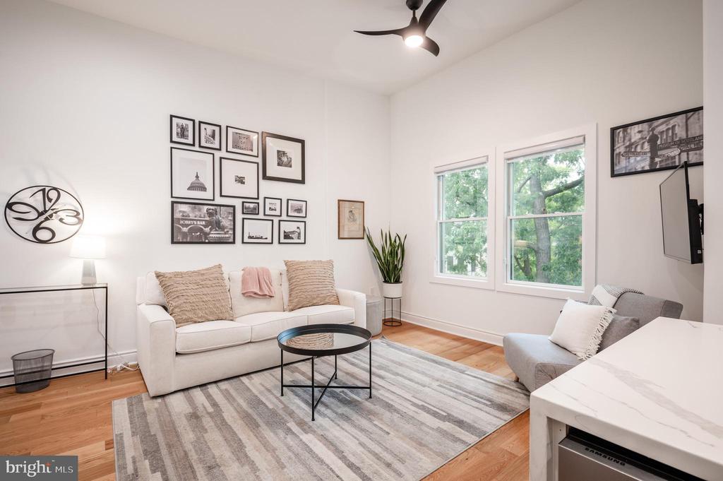 317 3RD STREET SE Unit: 32