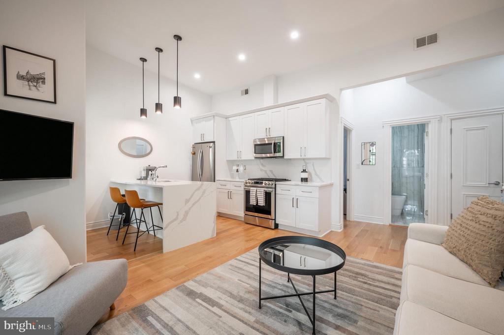 317 3RD STREET SE Unit: 32