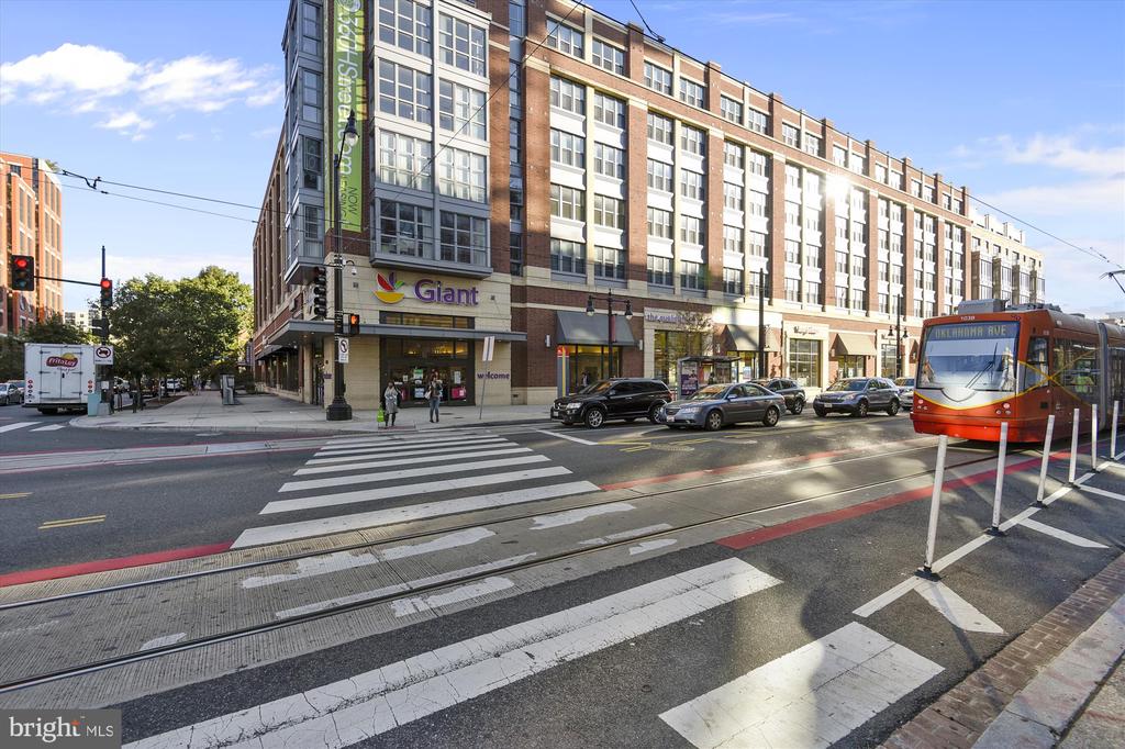 1309 E STREET SE Unit: 35