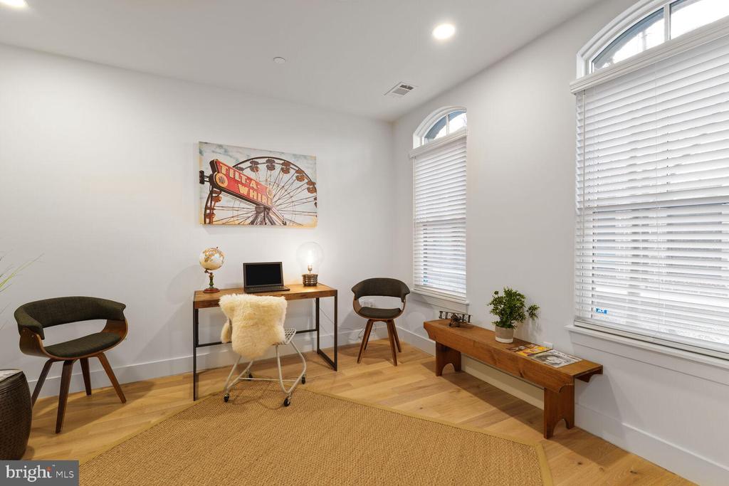 1309 E STREET SE Unit: 35
