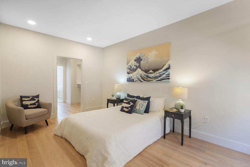 1309 E STREET SE Unit: 35