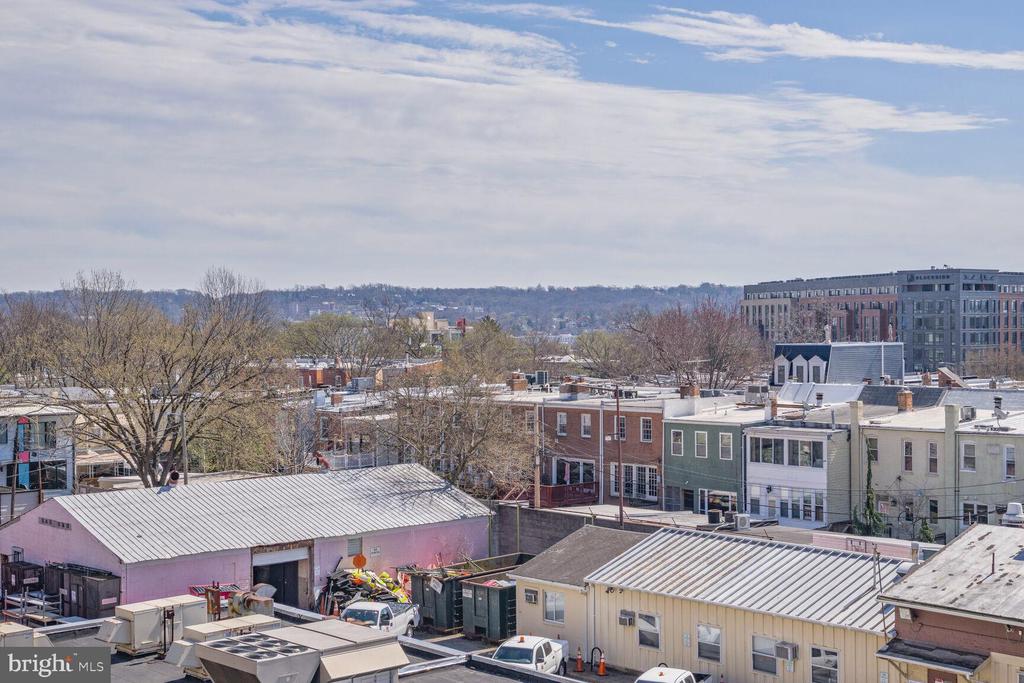 1309 E STREET SE Unit: 35