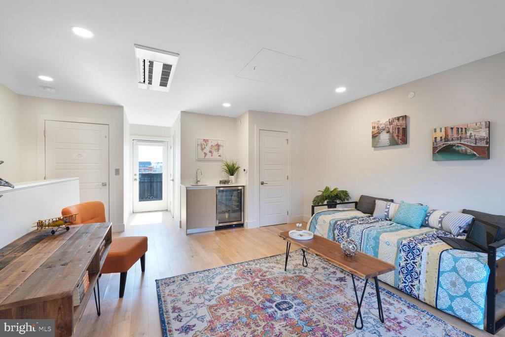 1309 E STREET SE Unit: 35