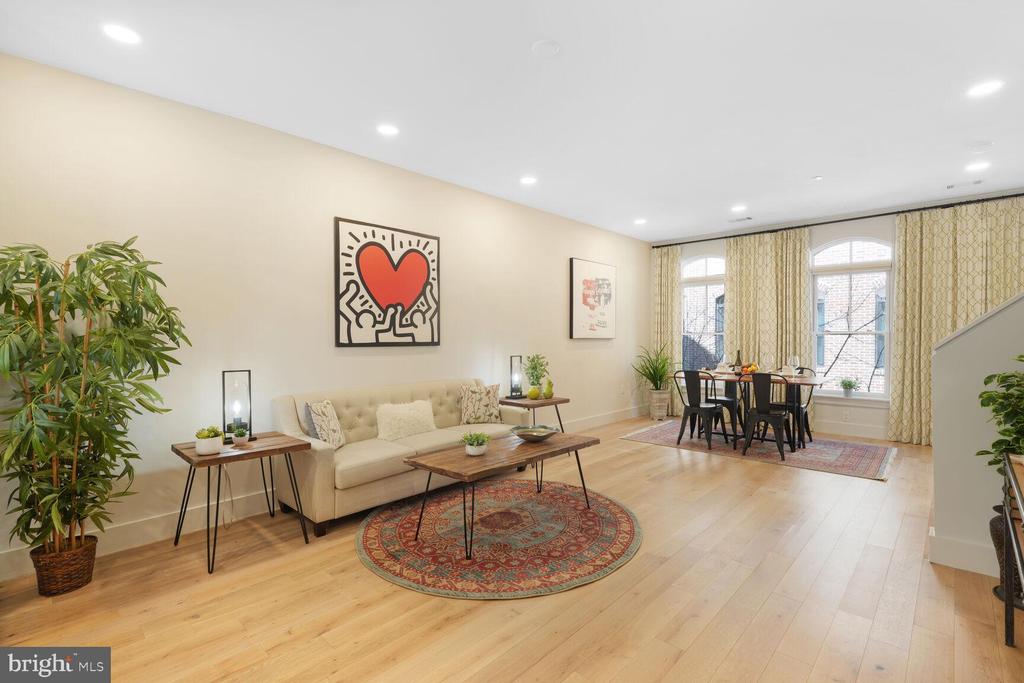 1309 E STREET SE Unit: 35