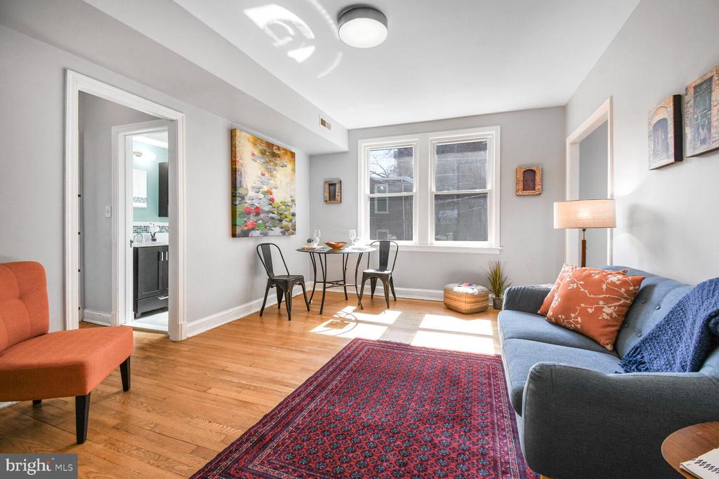 311 7TH STREET NE Unit: 4