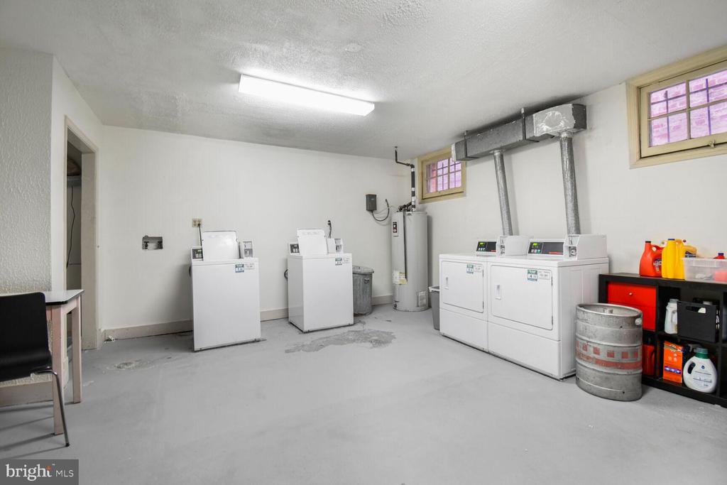 311 7TH STREET NE Unit: 4