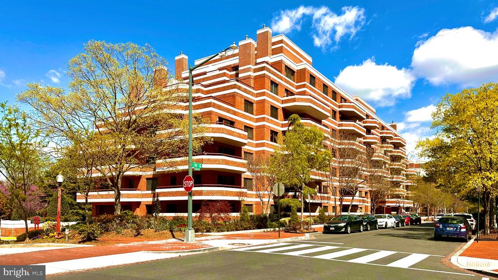 2301 N STREET NW Unit: 310