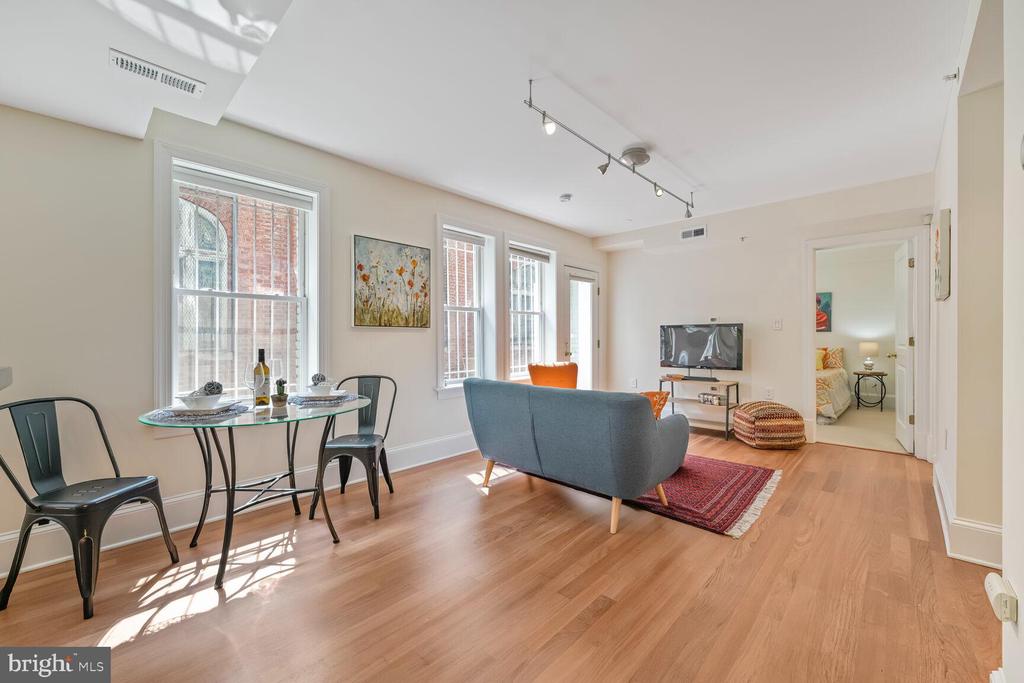 1465 COLUMBIA ROAD NW Unit: 102