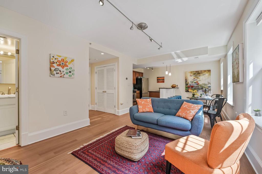 1465 COLUMBIA ROAD NW Unit: 102