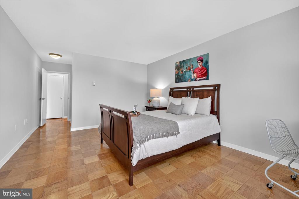 3001 VEAZEY TERRACE NW Unit: 1009