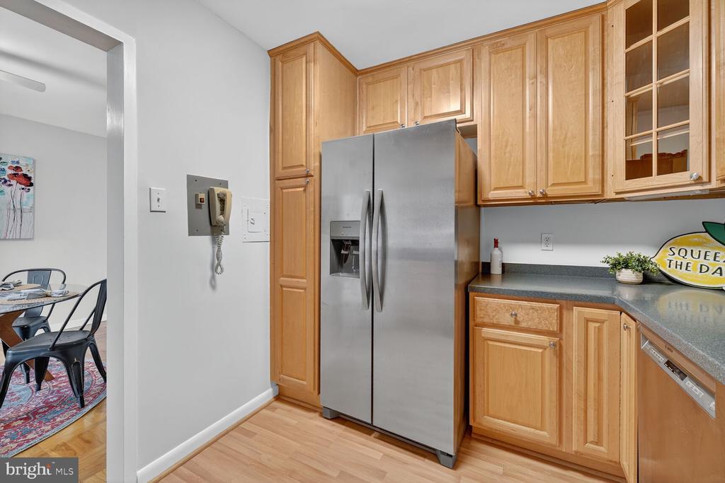 3001 VEAZEY TERRACE NW Unit: 1009