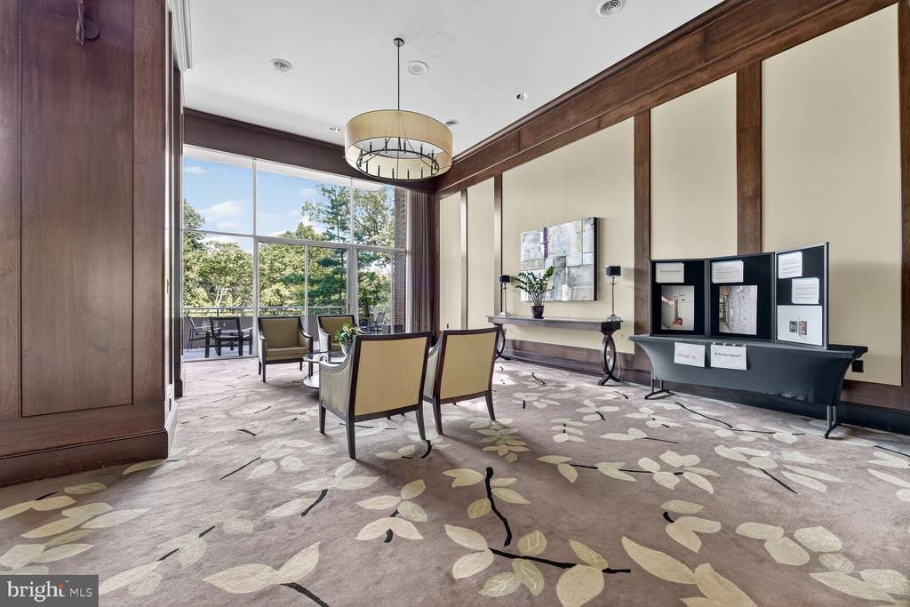 3001 VEAZEY TERRACE NW Unit: 1009