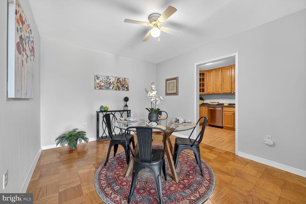 3001 VEAZEY TERRACE NW Unit: 1009