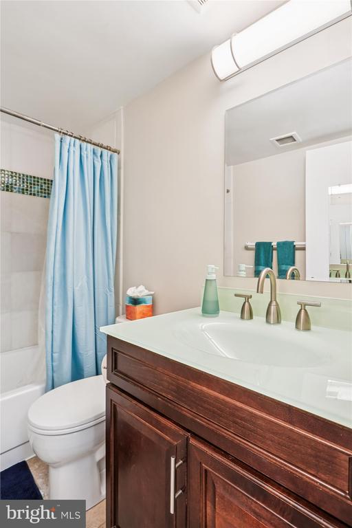 2501 K STREET NW Unit: 5A