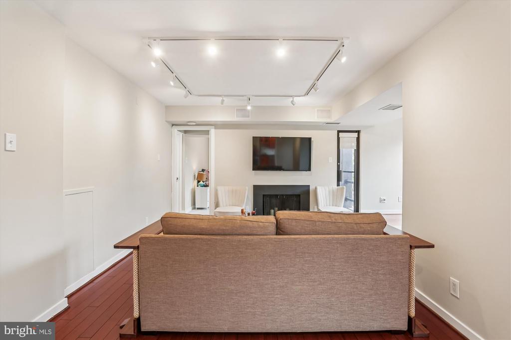 2501 K STREET NW Unit: 5A