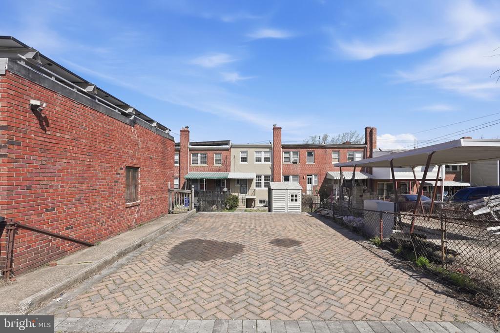 246 GALLATIN STREET NW