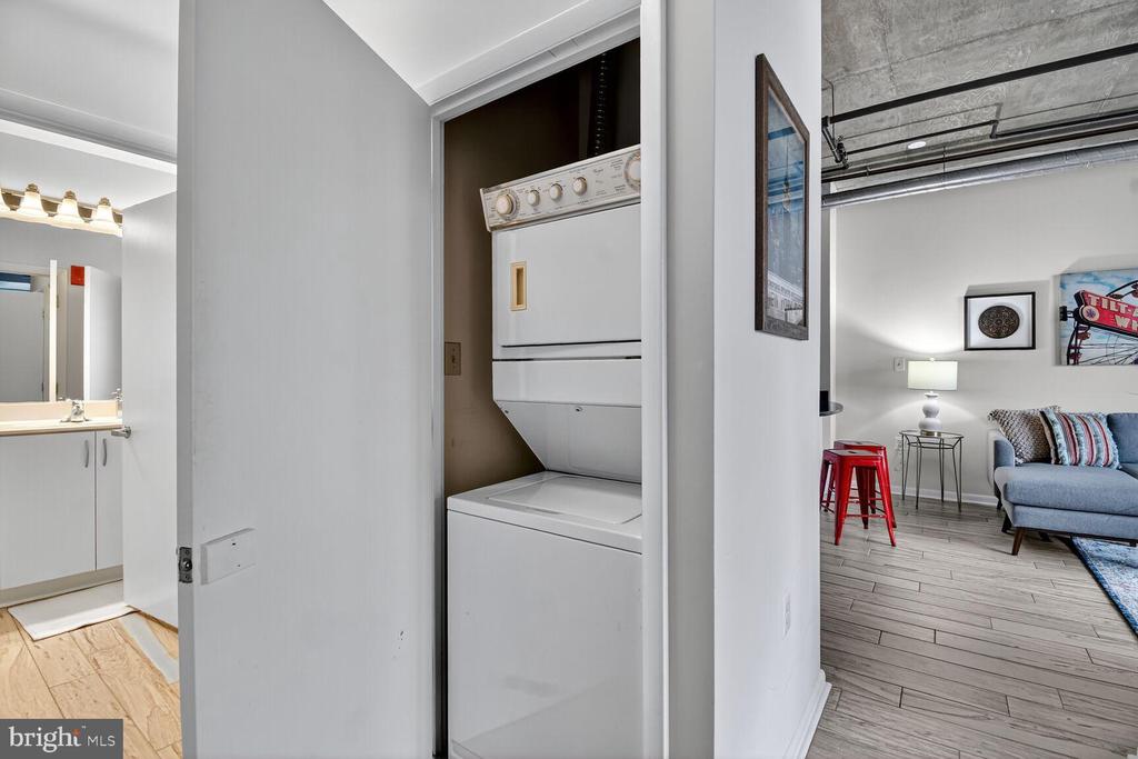 1300 N STREET NW Unit: 214