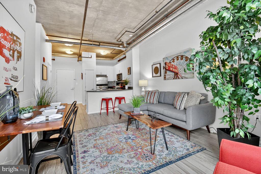 1300 N STREET NW Unit: 214
