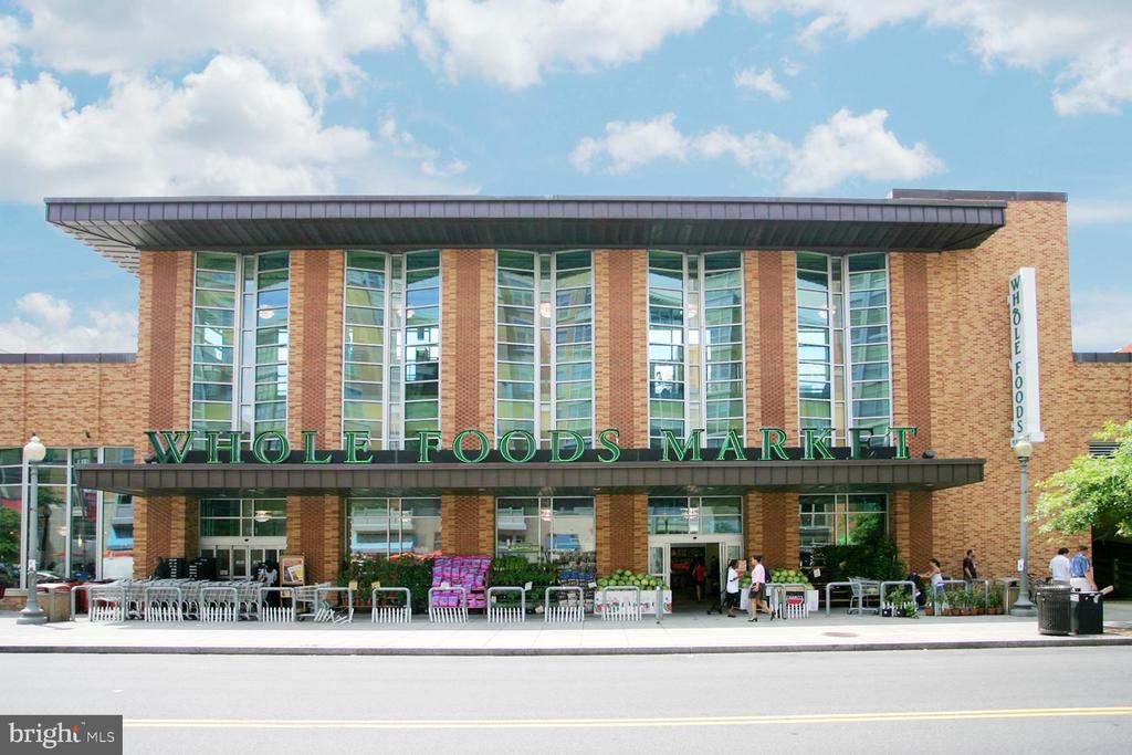 1300 N STREET NW Unit: 214