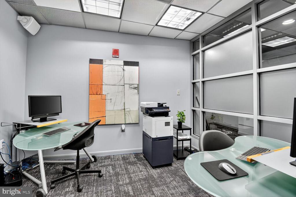 1300 N STREET NW Unit: 214