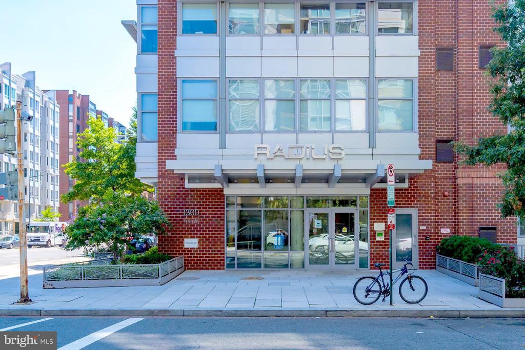 1300 N STREET NW Unit: 214