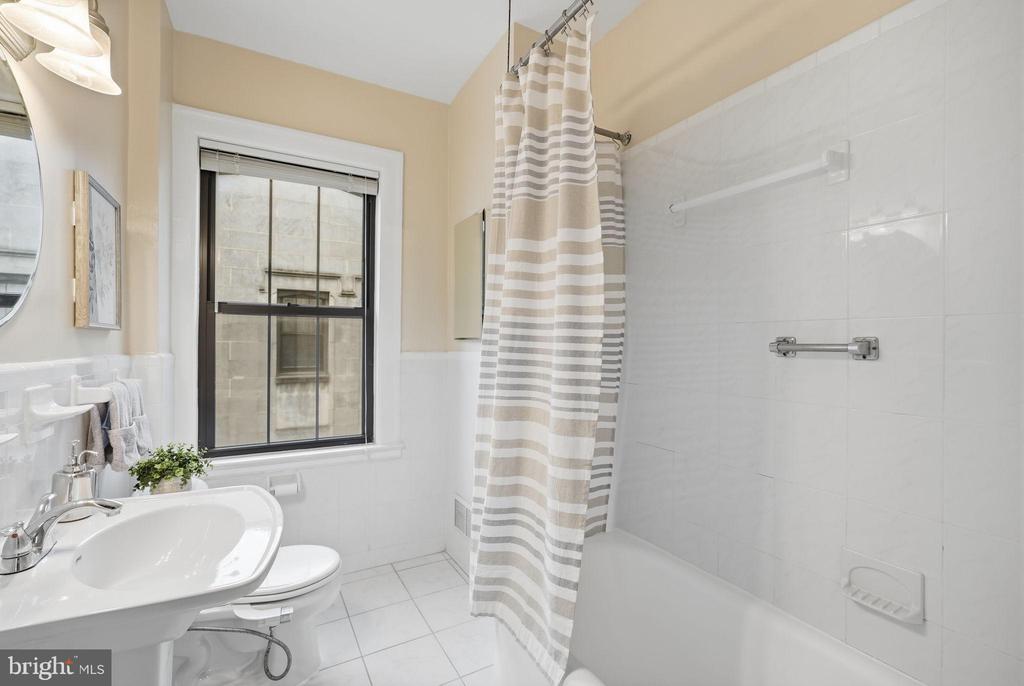 1613 HARVARD STREET NW Unit: 501