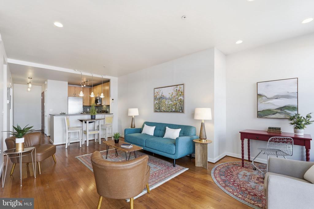 2412 17TH STREET NW Unit: 305