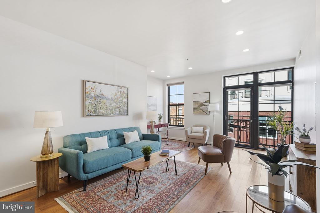 2412 17TH STREET NW Unit: 305