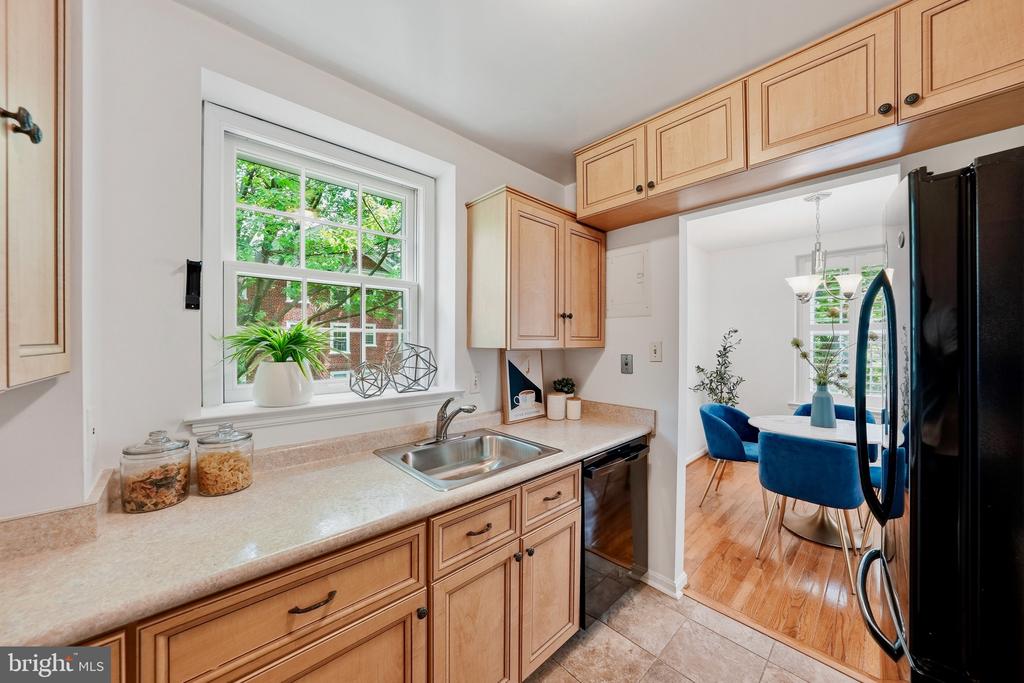 3801 39TH STREET NW Unit: C81