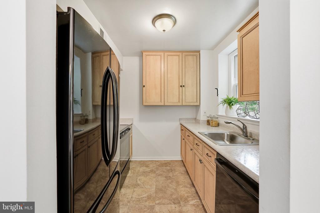 3801 39TH STREET NW Unit: C81
