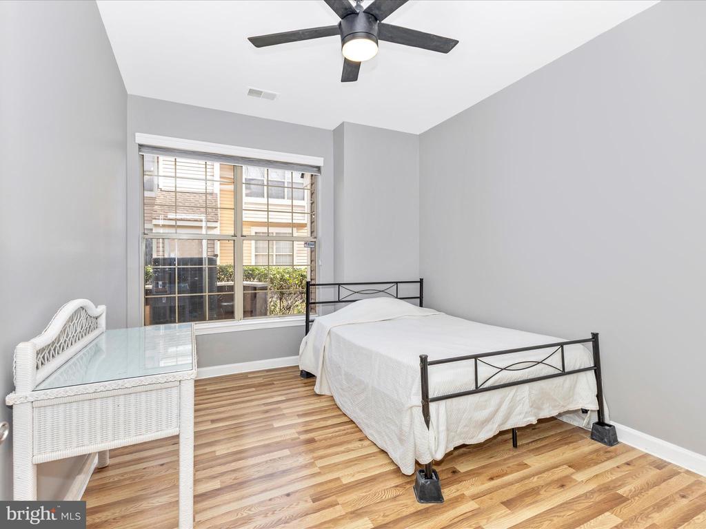 10806 ANTIGUA TERRACE Unit: 102