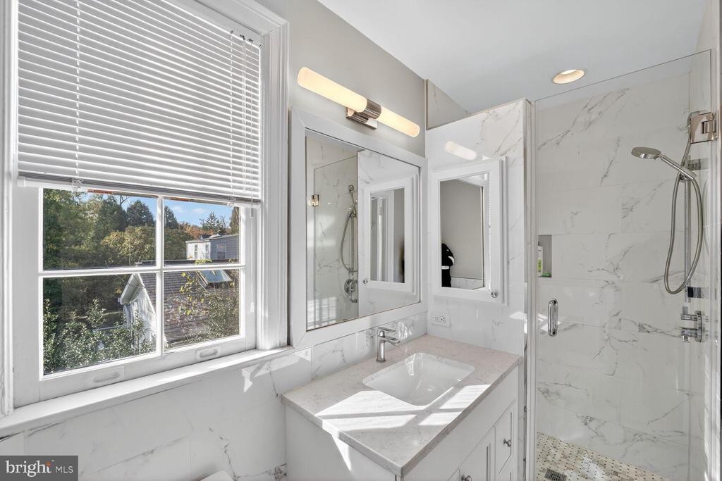 6709 MELVILLE PLACE
