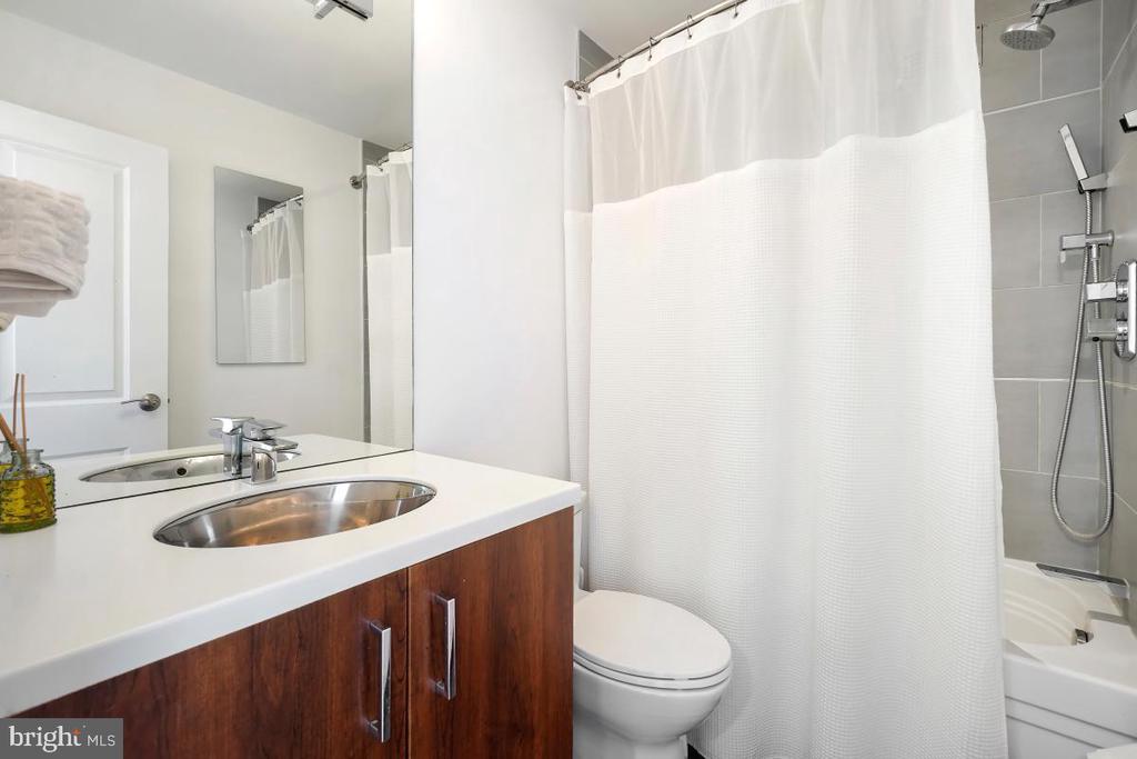 4977 BATTERY LANE Unit: 1-1014