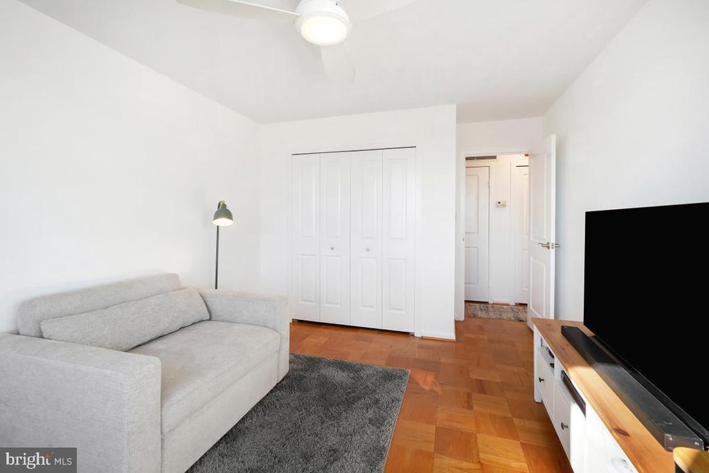 4977 BATTERY LANE Unit: 1-1014