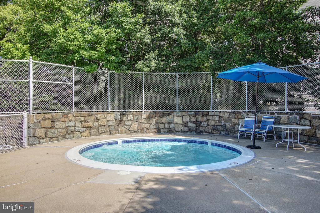 4977 BATTERY LANE Unit: 1-1014