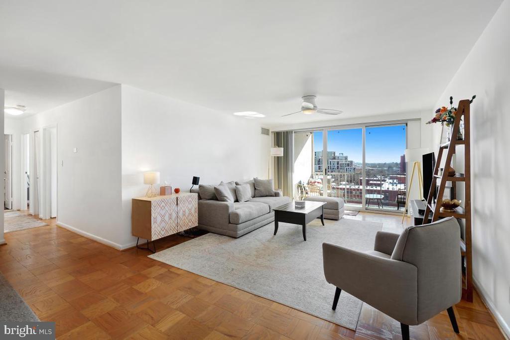 4977 BATTERY LANE Unit: 1-1014