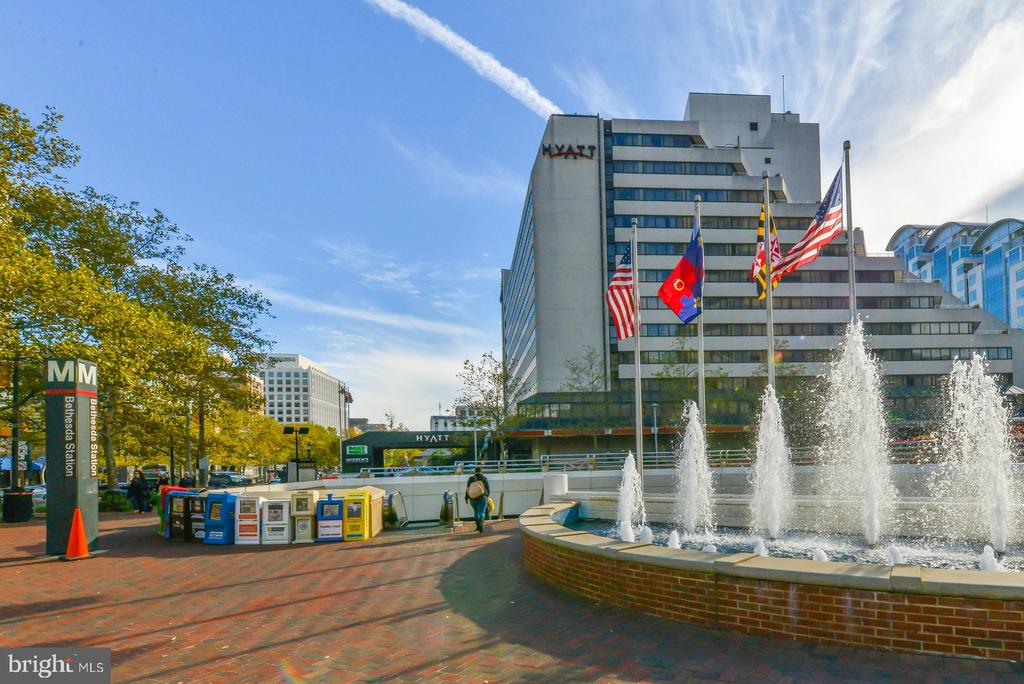 4977 BATTERY LANE Unit: 1-1014