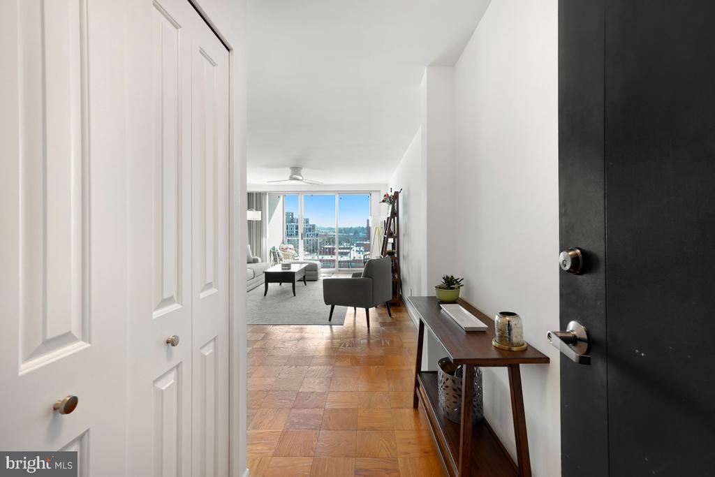 4977 BATTERY LANE Unit: 1-1014