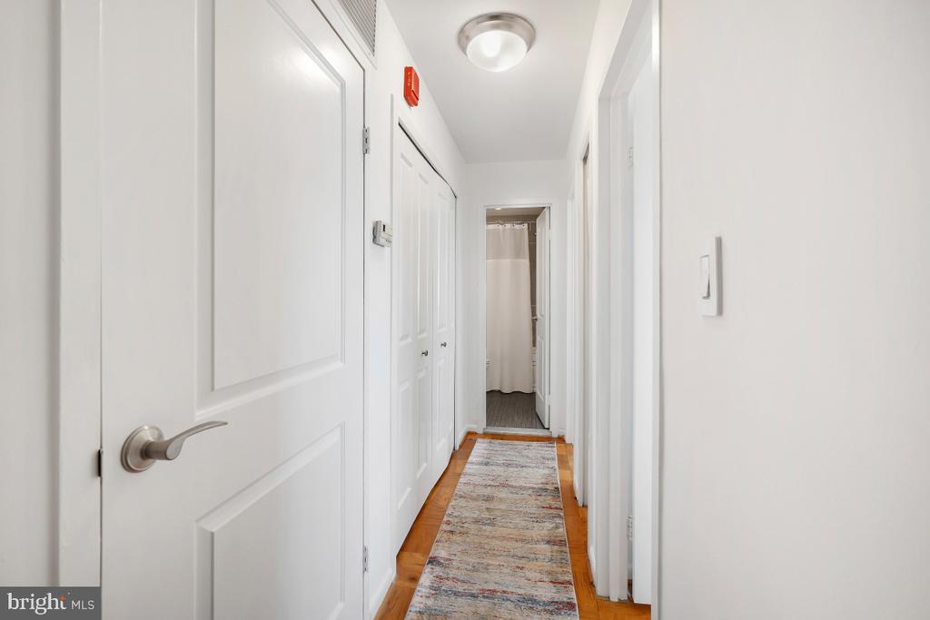4977 BATTERY LANE Unit: 1-1014