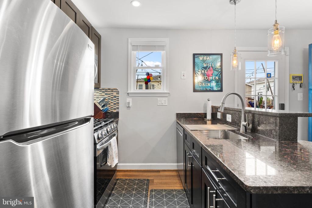 112 LYNHAVEN DRIVE