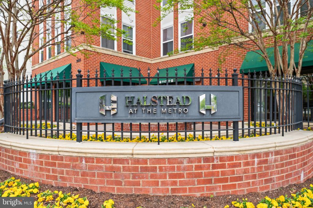 2665 PROSPERITY AVENUE Unit: 314